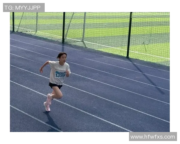 重庆网球队在锦标赛中的团队协作展现出无与伦比的默契与拼搏精神