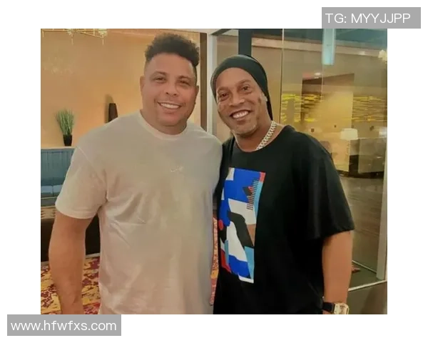 足球明星与小罗的首次相遇引发的传奇故事与友谊之旅 足球明星与小罗的首次相遇引发的传奇故事与友谊之旅